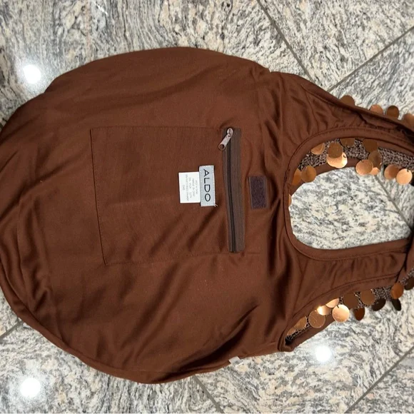 Aldo crochet slouchy bag with shiny sequin disks Velcro closure. - Picture 5 of 8